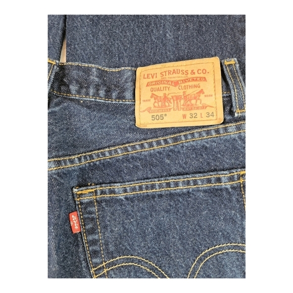 Levi Original Rivited 505 Regular Fit Straight Leg Jeans - Picture 6 of 9